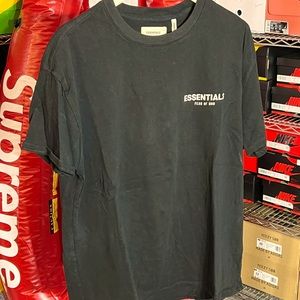 Fear of God essentials small logo t shirt, size S